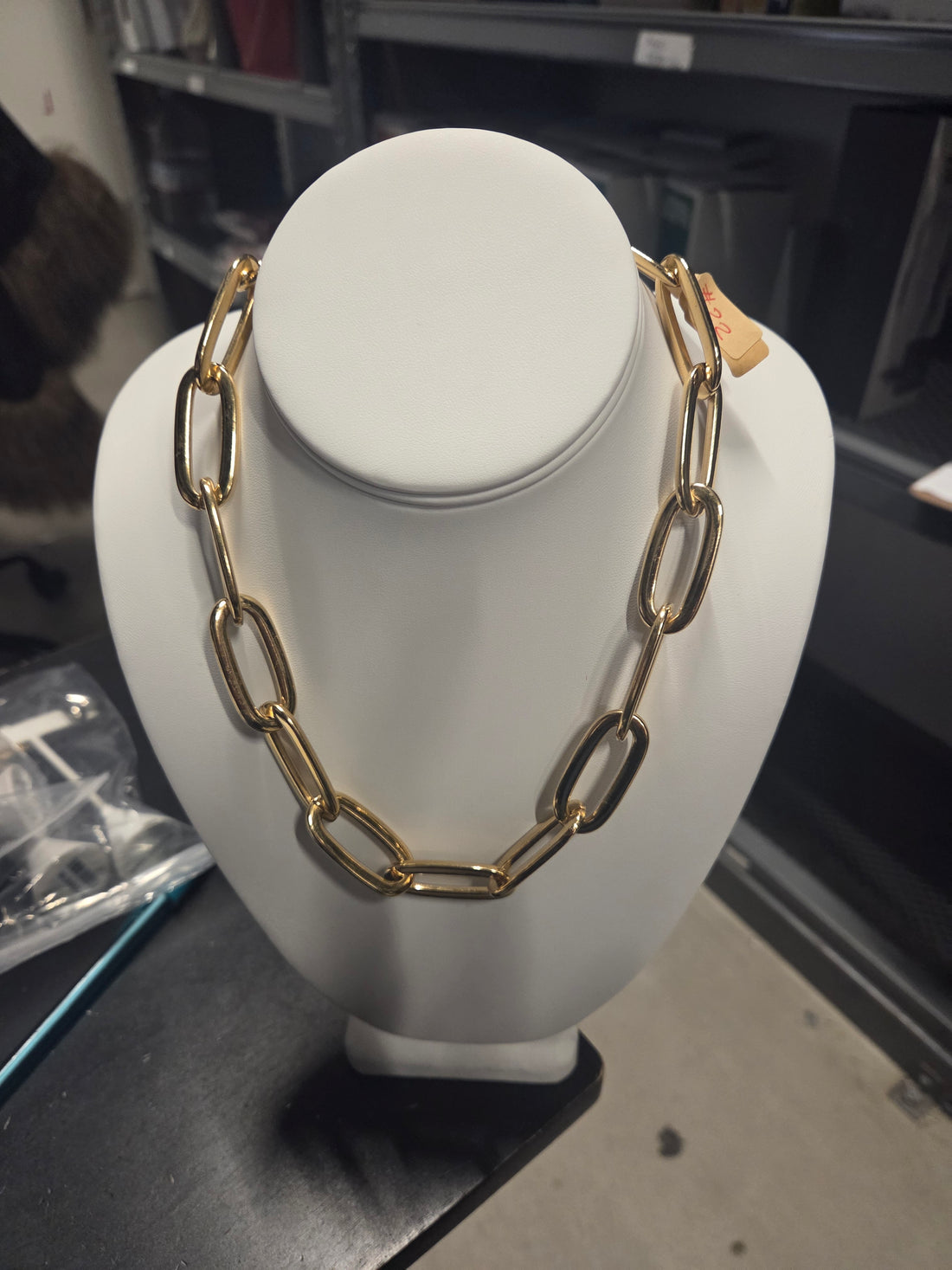 #22 JUMBO LOCK NECKLACE