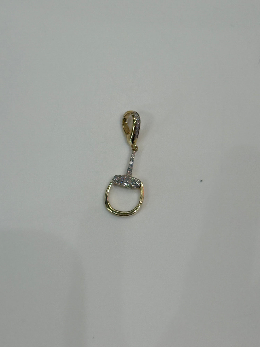 STIRRUP DIAMONDS & GOLD