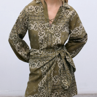 WATERLILY BANDANA PRINT SHIRT