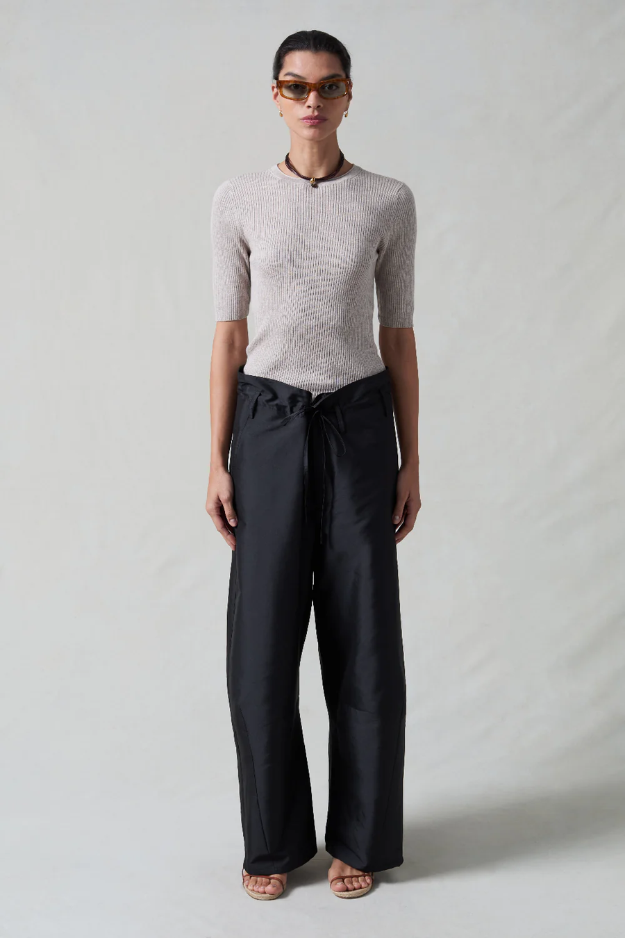 TECHNO TAFFETA BARREL PANT