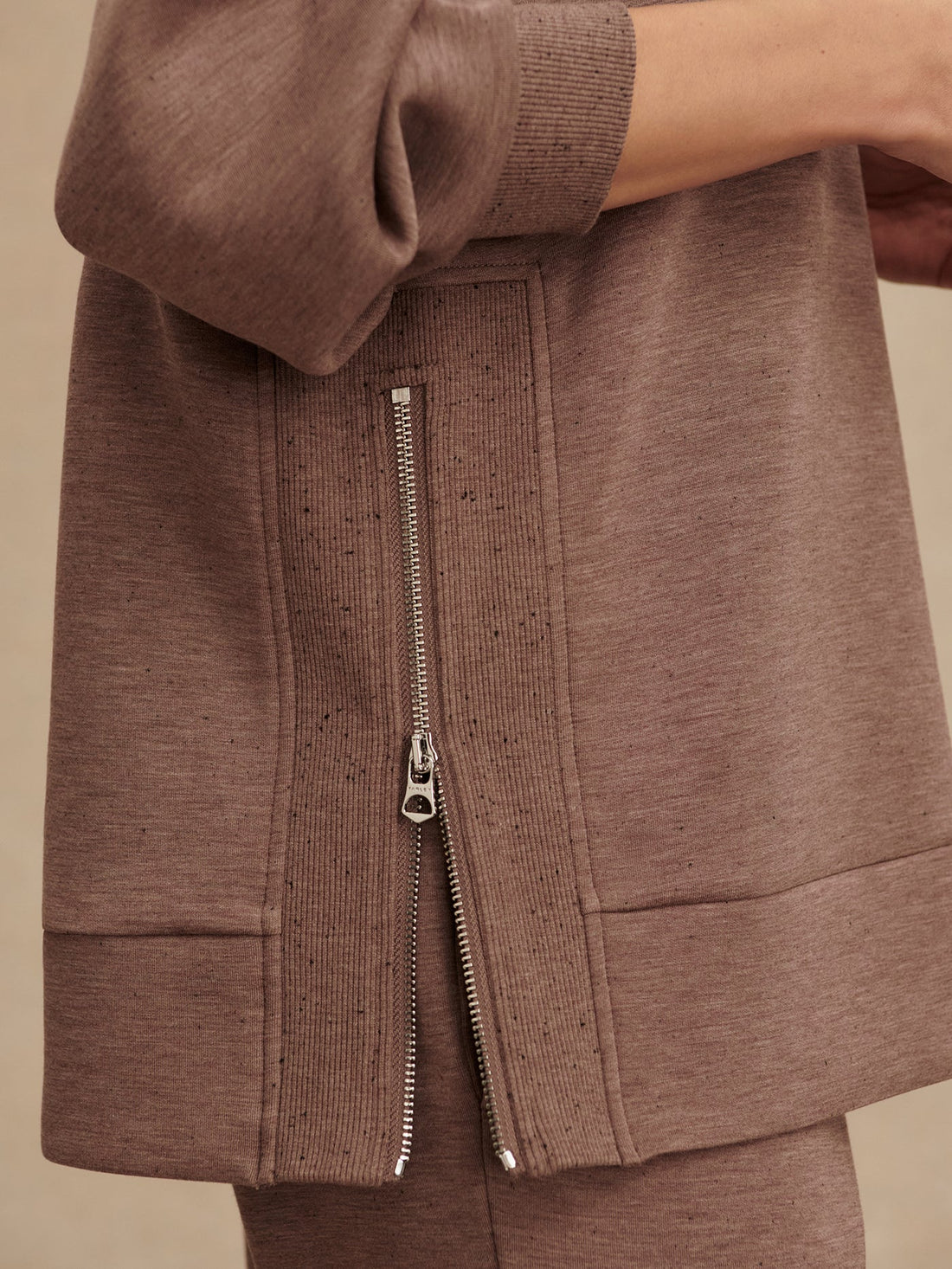 NICOLE BOYFRIEND SWEATSHIRT