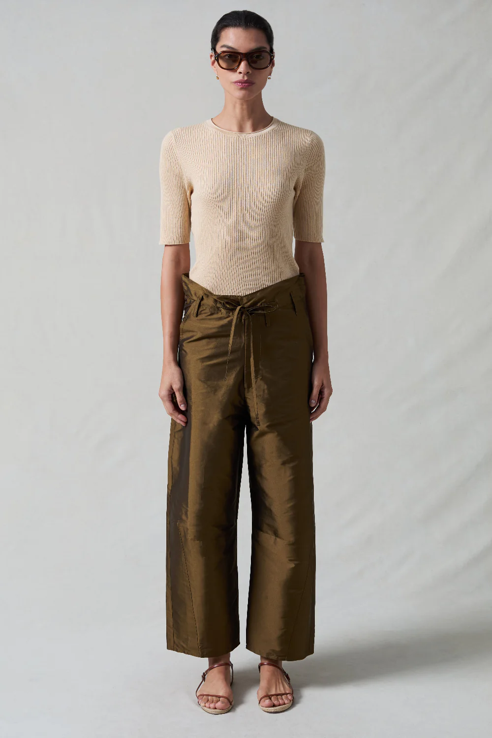 TECHNO TAFFETA BARREL PANT