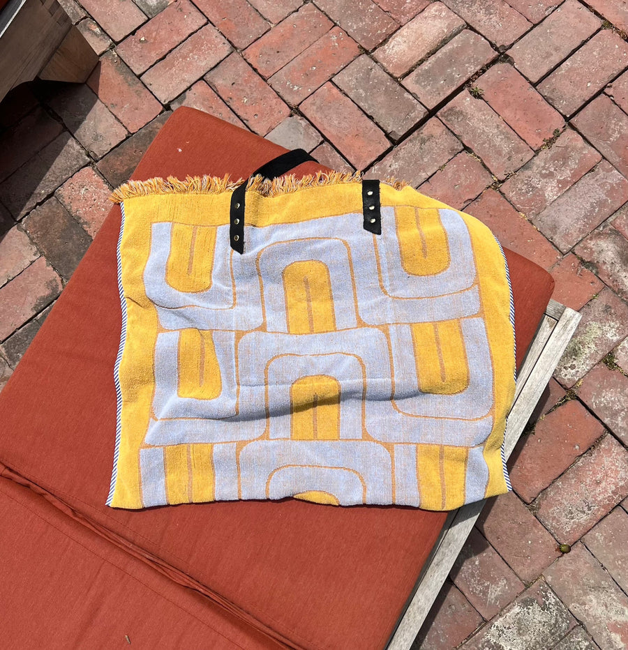 PILAR - VINTAGE TOWEL TOTE C*